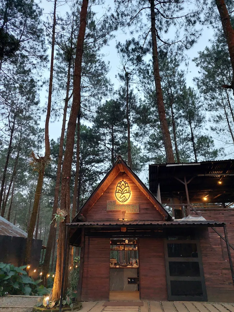 Cafe Pinus Menoreh Jadi Destinasi Wisata Kuliner yang Instagramable